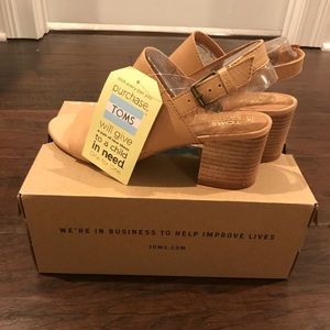 BRAND NEW Toms poppy sandals